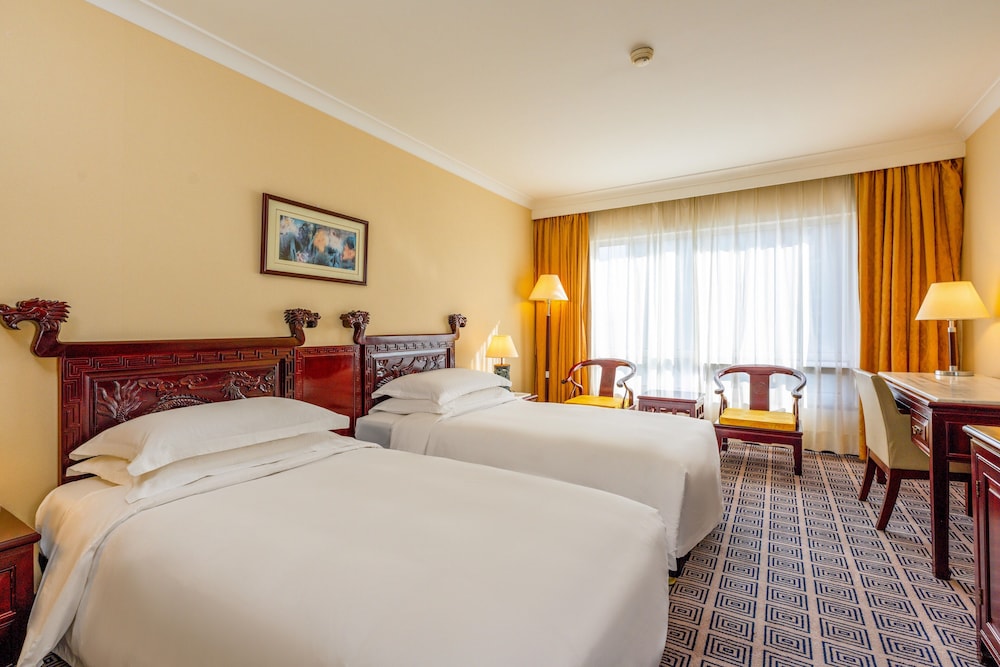 grand skylight hotel royal