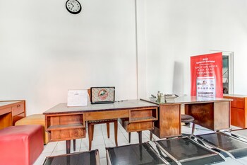 spot on 91374 asia stay semarang syariah