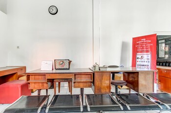 spot on 91374 asia stay semarang syariah