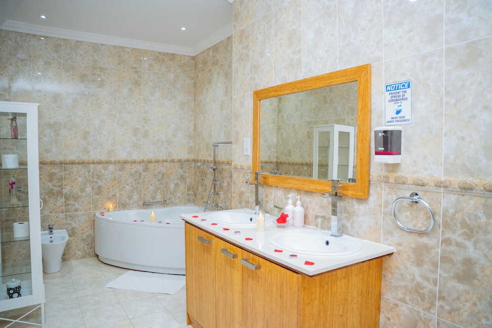 pension michel villa roche bois