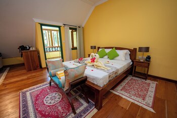 pension michel villa roche bois