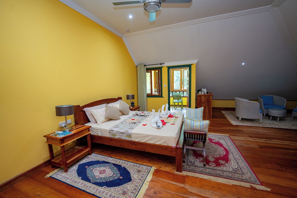 pension michel villa roche bois