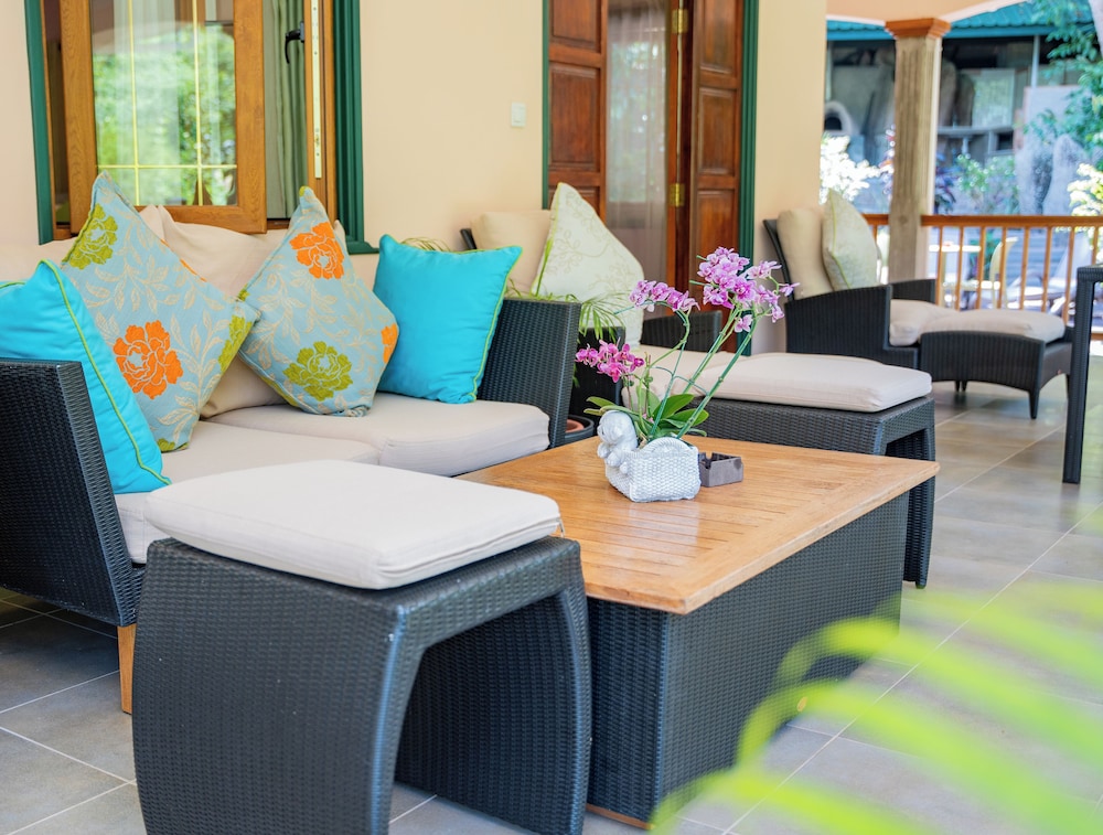 pension michel villa roche bois