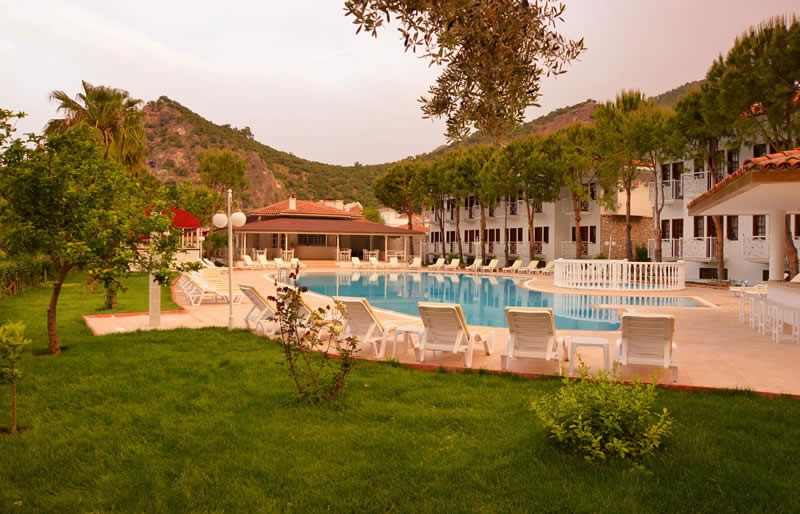 white otel