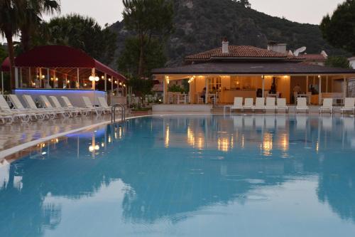 white otel