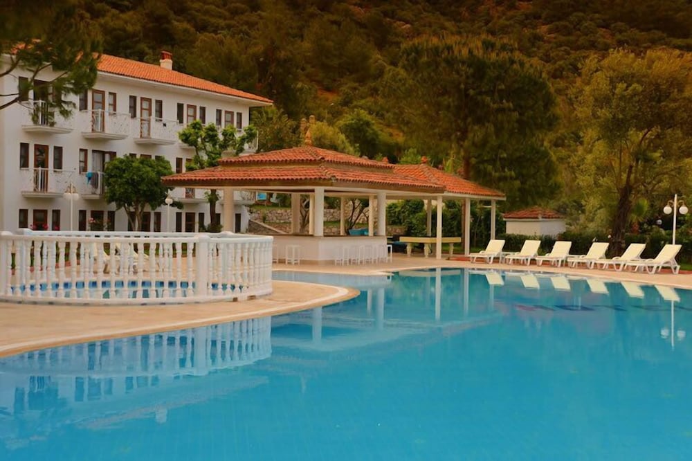 white otel