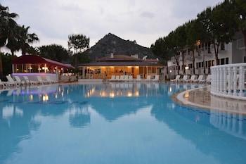 white otel
