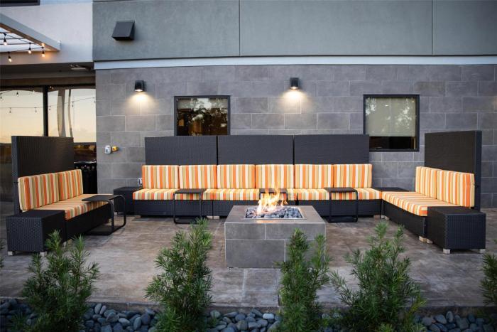 home2 suites by hilton hammond la
