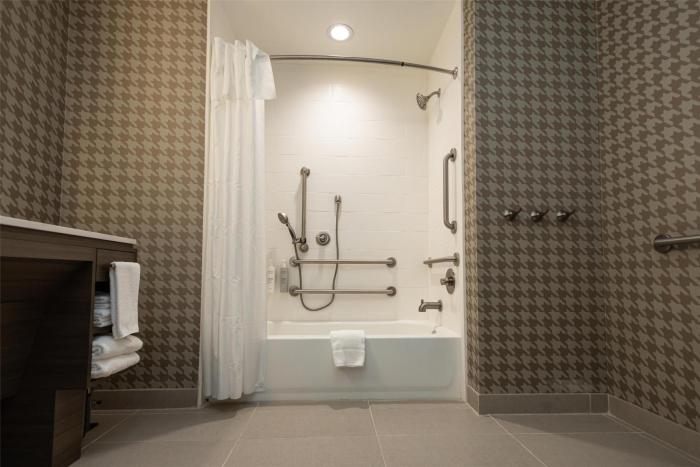 home2 suites by hilton hammond la