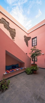 palpatio hotel