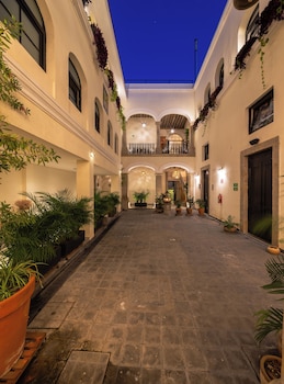 palpatio hotel