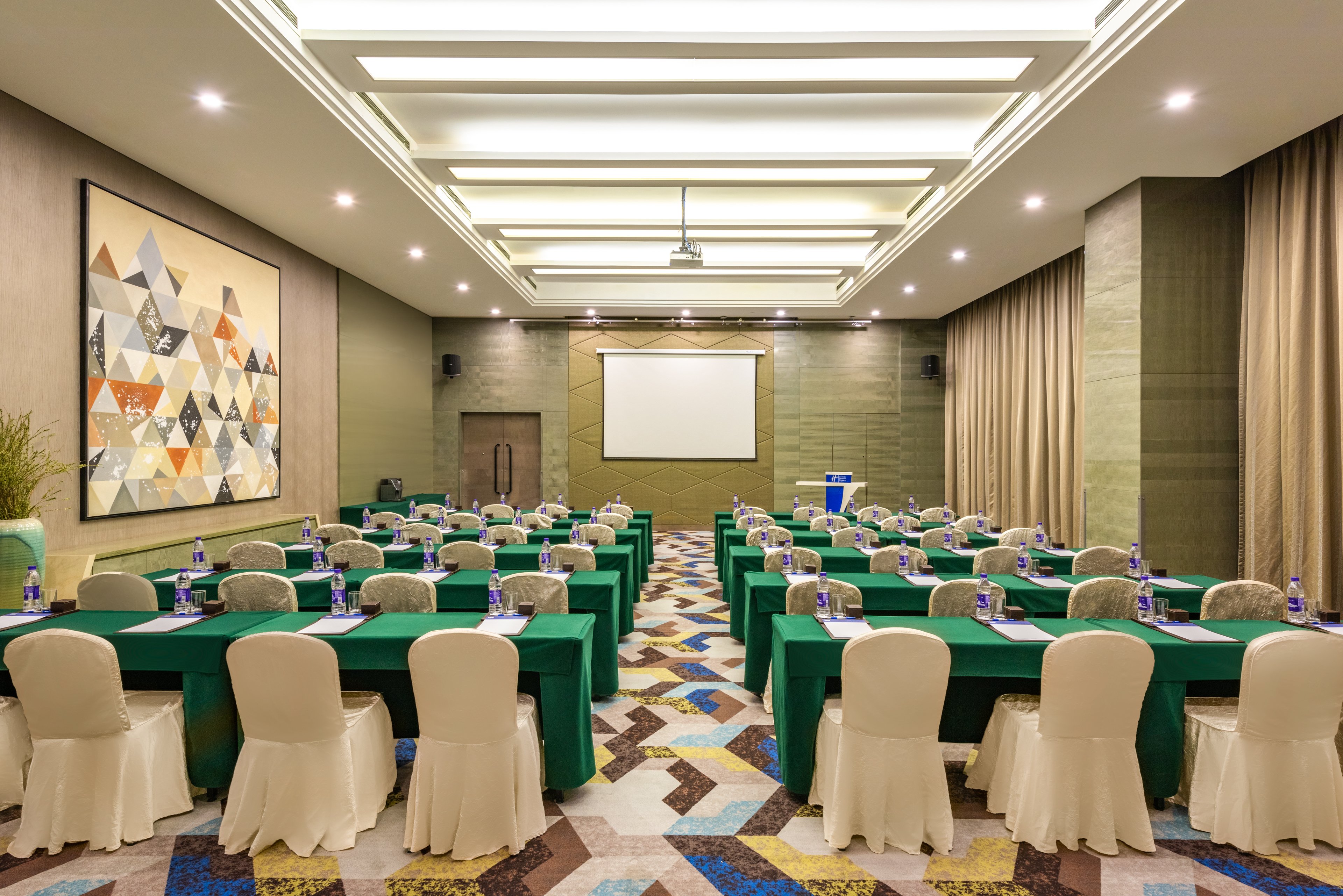 holiday inn express beijing yizhuang by ihg