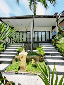 rising star dive resort