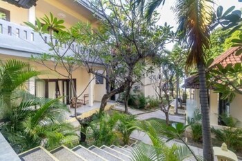 rising star dive resort