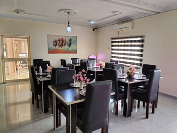 steffan hotel and suites