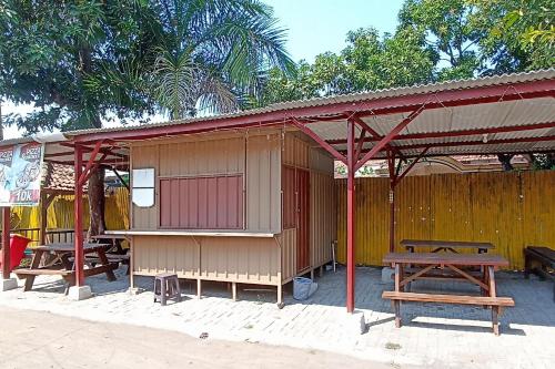 oyo 91827 tutus homestay syariah