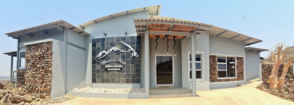 mountain peak game lodge namibia