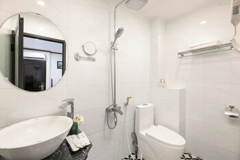 silk castle hotel and spa