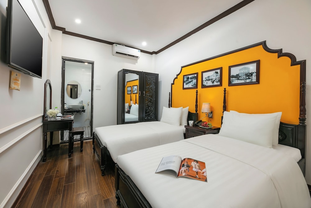 silk castle hotel and spa