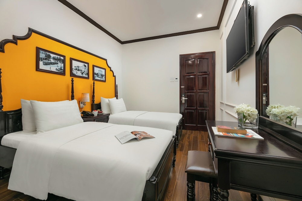 silk castle hotel and spa