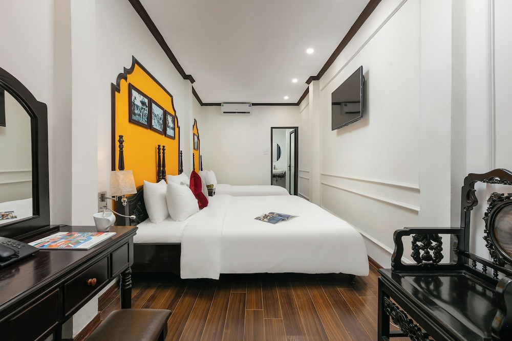 silk castle hotel and spa