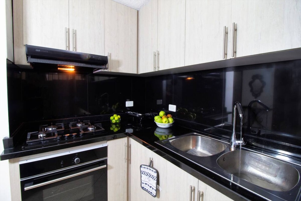 apartamento 3 dormitorios cerca al mar