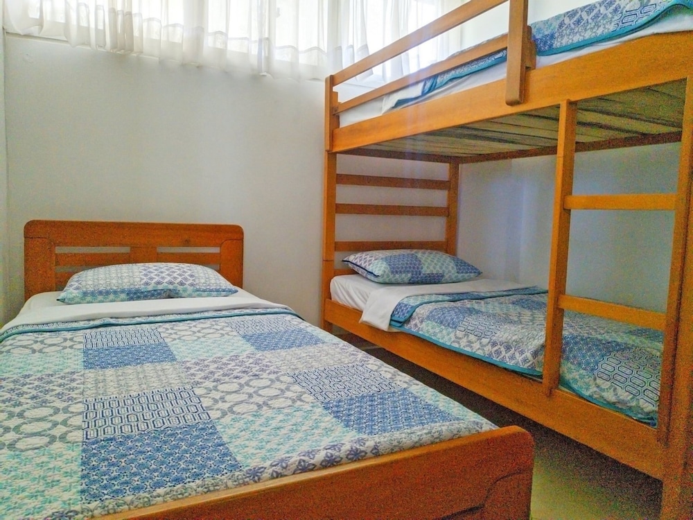 apartamento 3 dormitorios cerca al mar