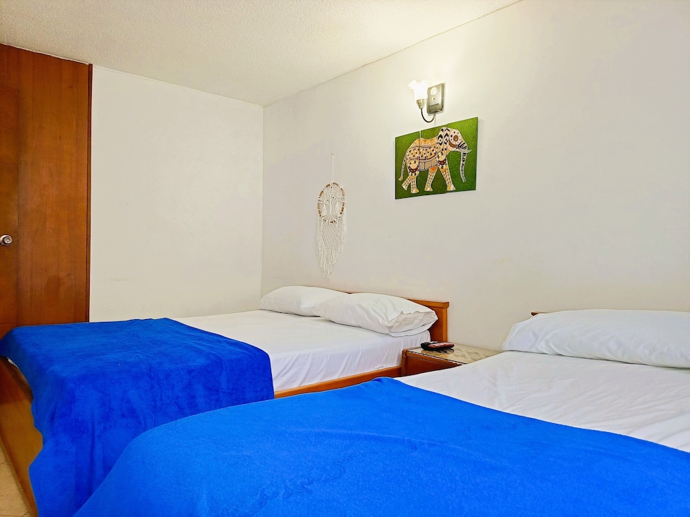 apartamento 3 dormitorios cerca al mar