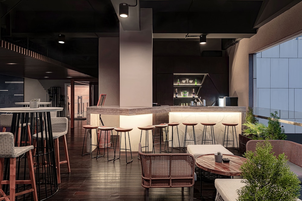 whiz luxe hotel spazio surabaya