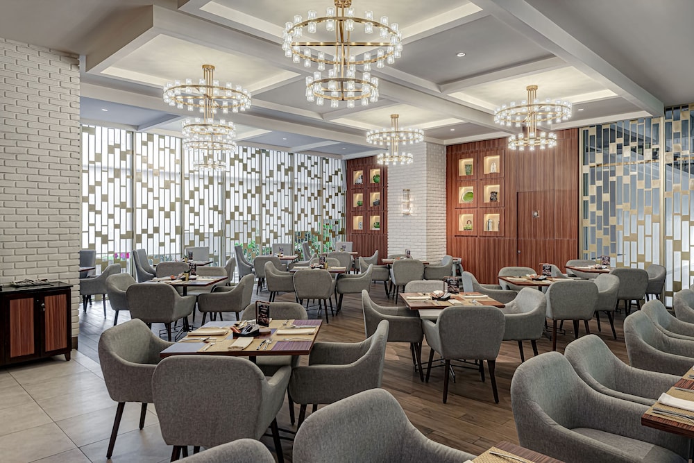 whiz luxe hotel spazio surabaya