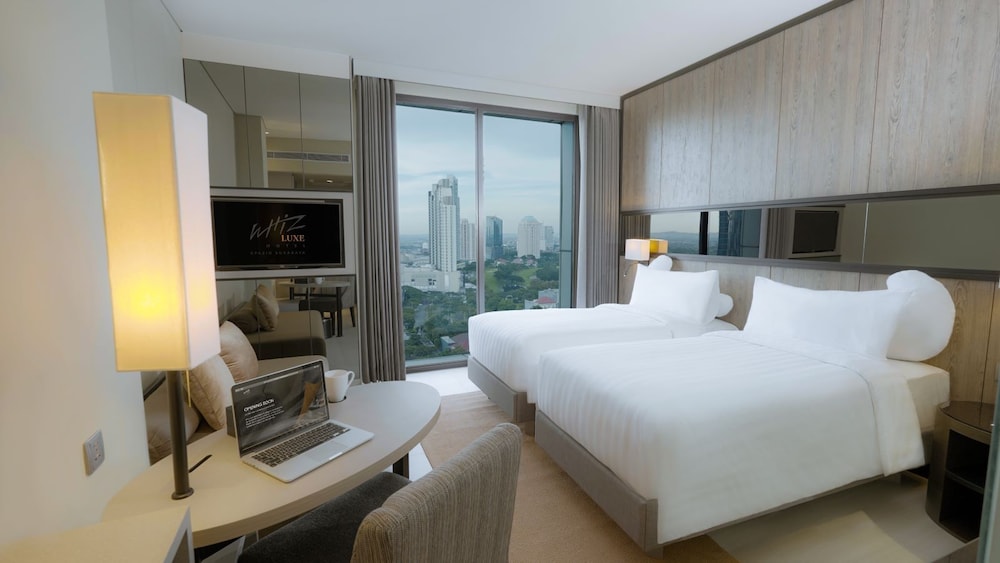 whiz luxe hotel spazio surabaya