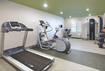 woodspring suites rochester greece