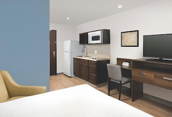 woodspring suites rochester greece