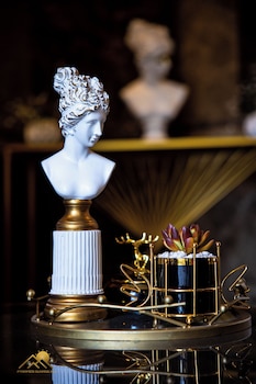 pyramids sunrise inn