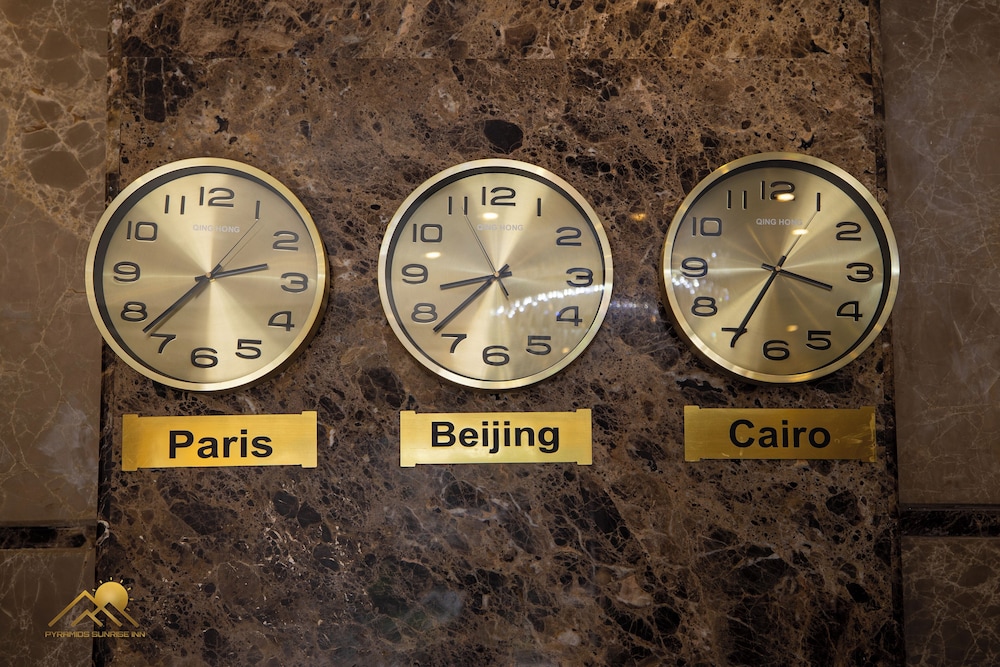 pyramids sunrise inn