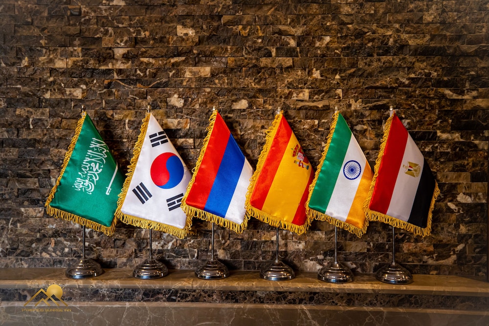 pyramids sunrise inn