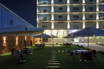 pyramids sunrise inn