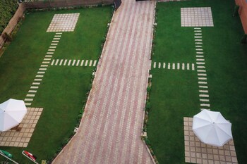 pyramids sunrise inn