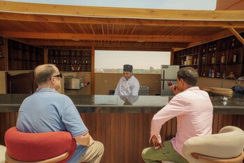 pyramids sunrise inn