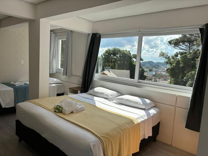 hotel golden hills