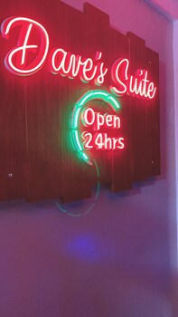 daves suite
