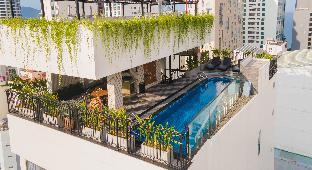 aaron boutique hotel