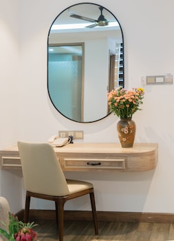 aaron boutique hotel