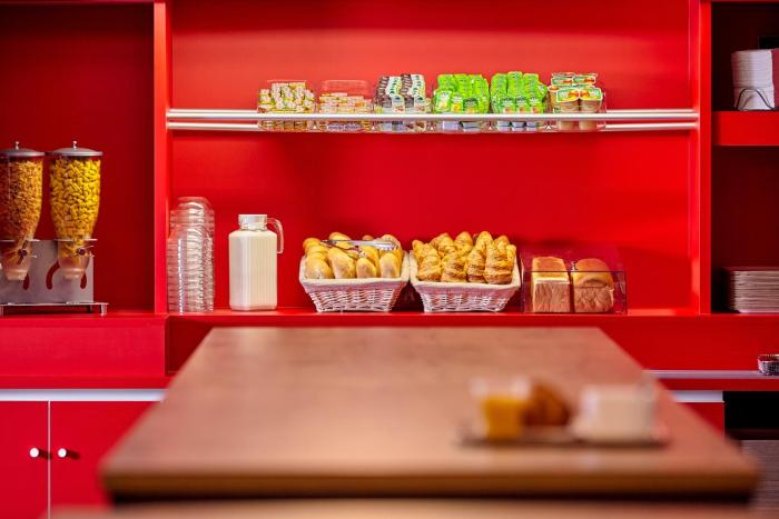 hotelf1 paris porte de chatillon renove