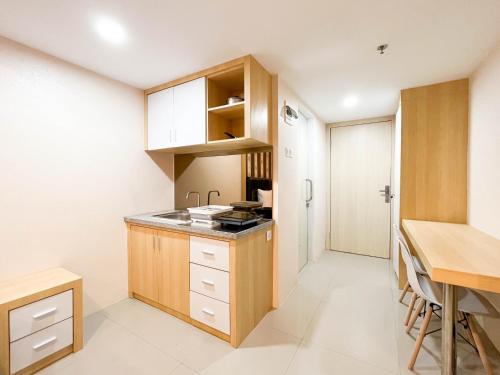 nice and tidy studio at de prima apartment