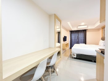 nice and tidy studio at de prima apartment