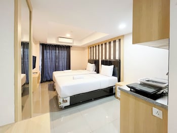 nice and tidy studio at de prima apartment