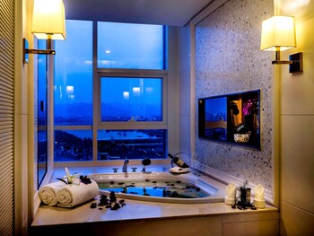 pullman qingdao ziyue