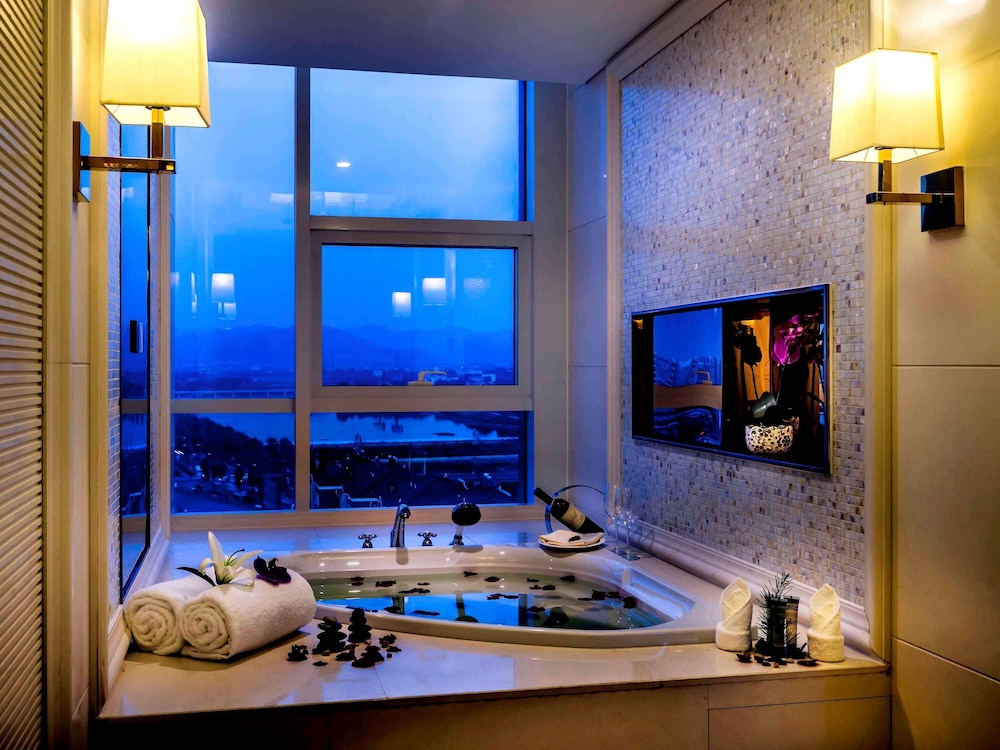 pullman qingdao ziyue