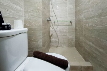 relaxing studio at vida view makassar apartment